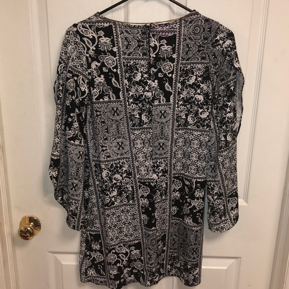 Dress - Picture 4 of 5